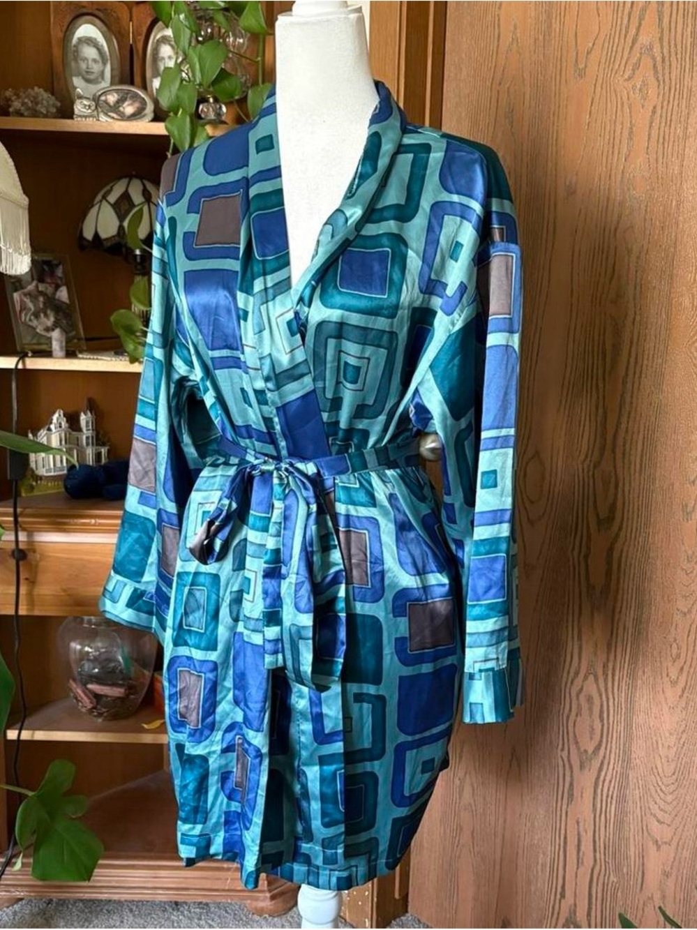 Victoria's Secret Teal & Blue Geometric Satin Robe Jacket